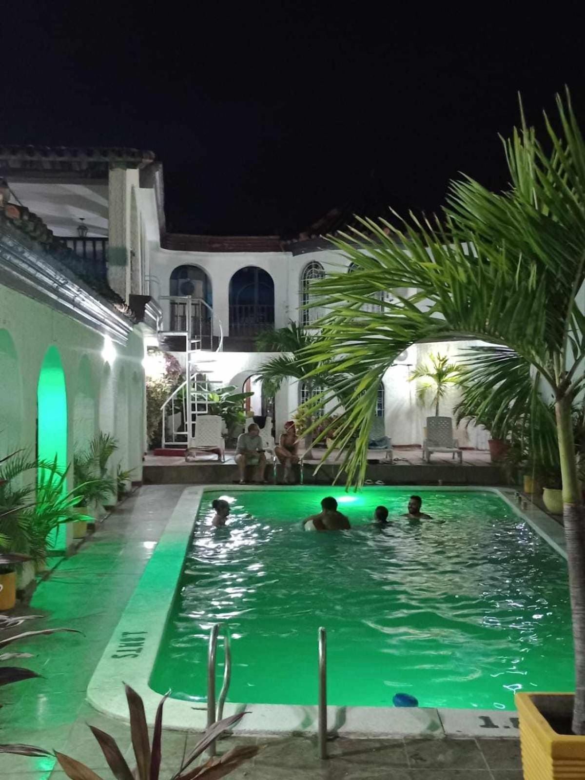 The Chill In Mansion Hostel Santa Marta Экстерьер фото