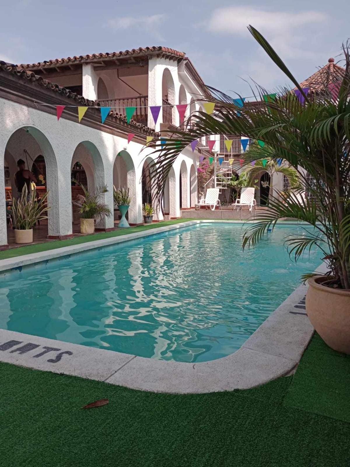 The Chill In Mansion Hostel Santa Marta Экстерьер фото