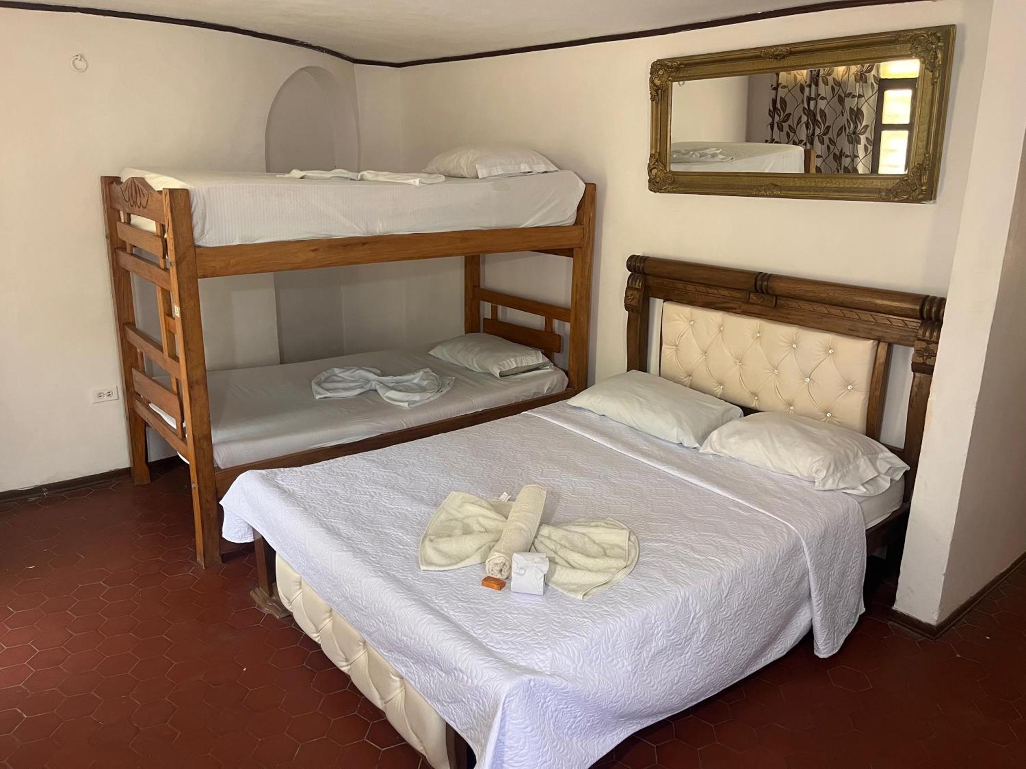 The Chill In Mansion Hostel Santa Marta Экстерьер фото