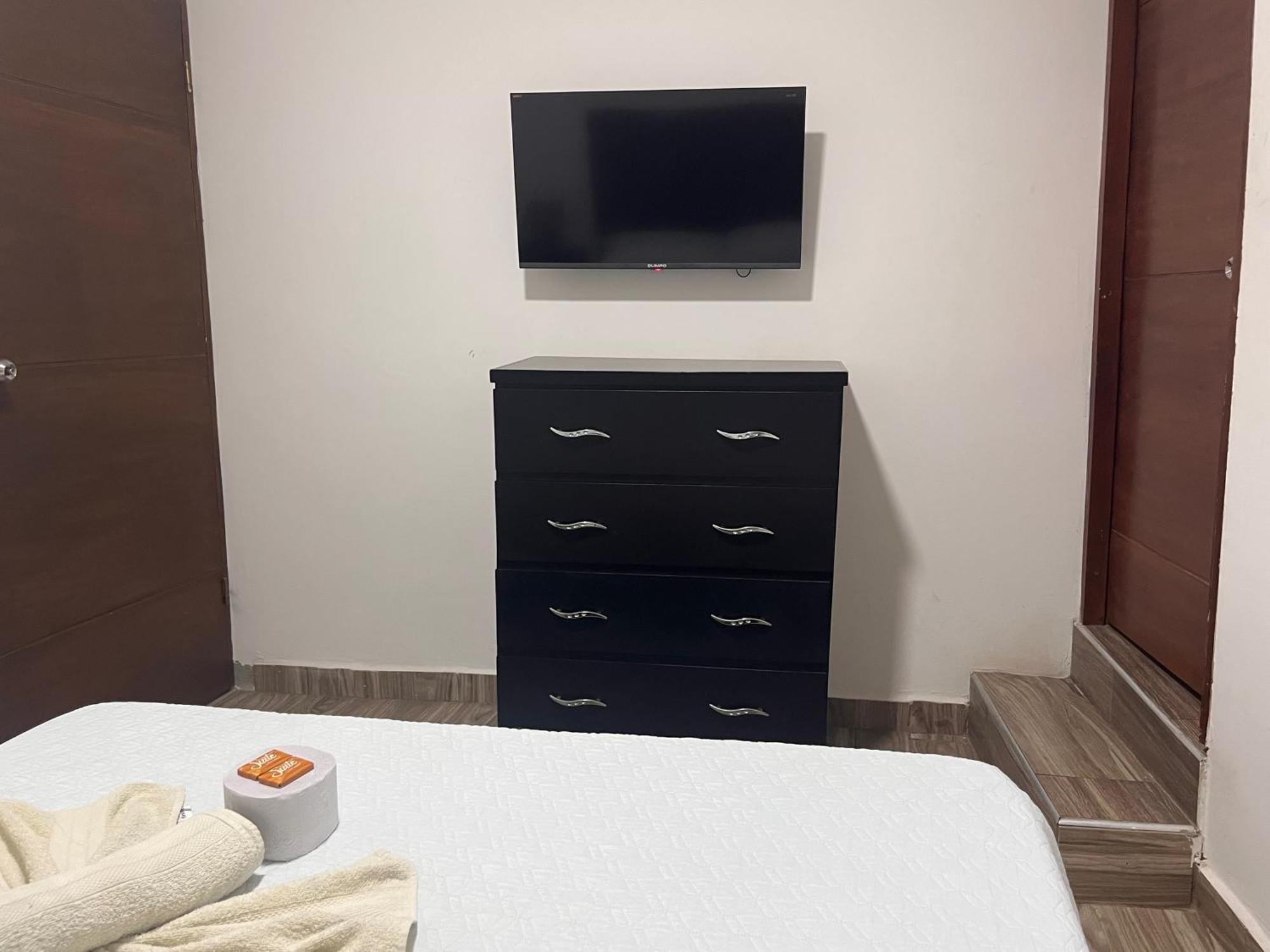The Chill In Mansion Hostel Santa Marta Экстерьер фото